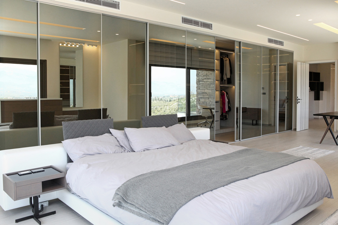 Jeanine M. Chammas - Residence O.A.